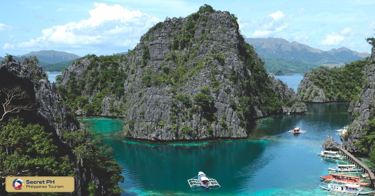 CORON BAY, PALAWAN