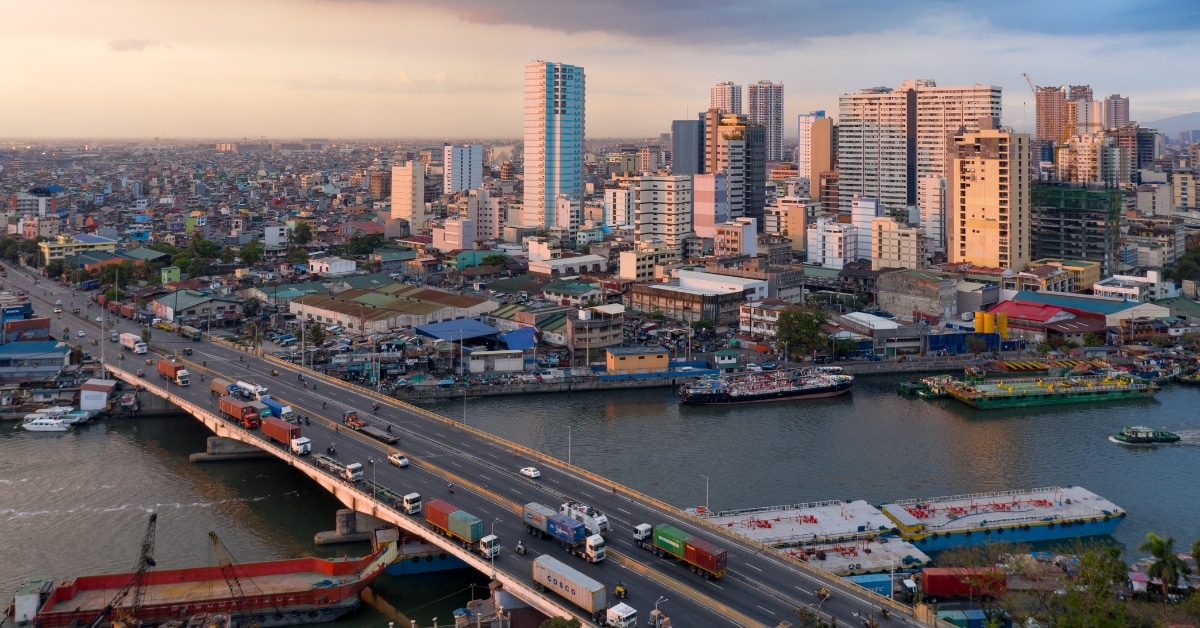 Navigating in Manila