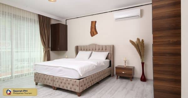 3. Bloomfield Hotel