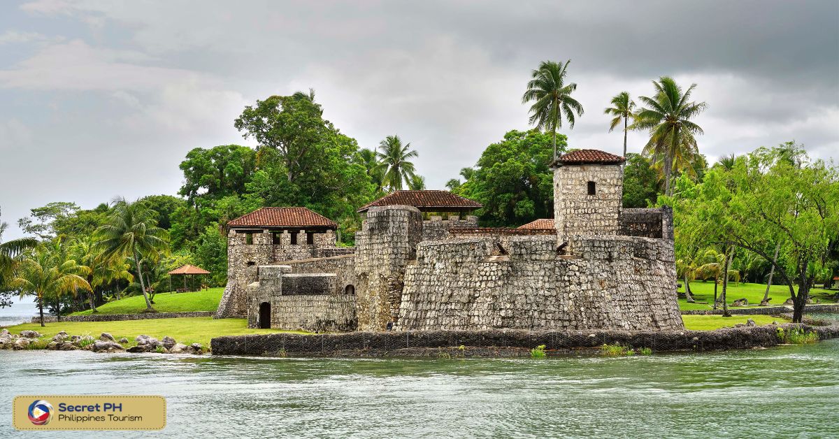 Features and layout of the fort