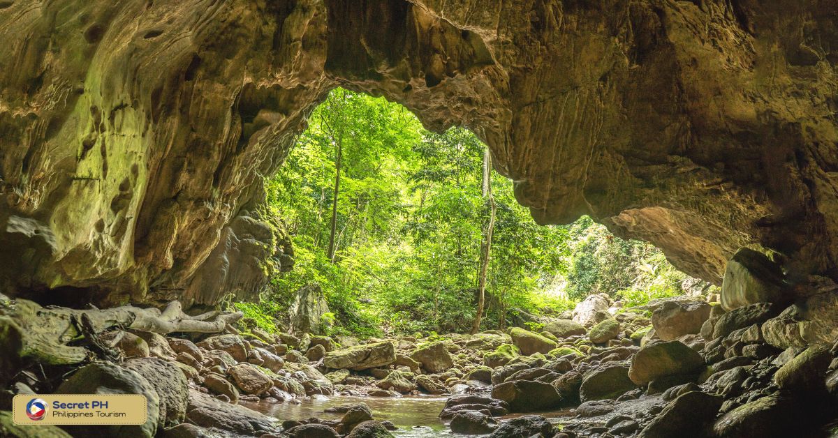 Anini-y Cave