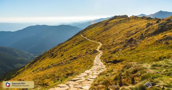 Lang-ay Trail