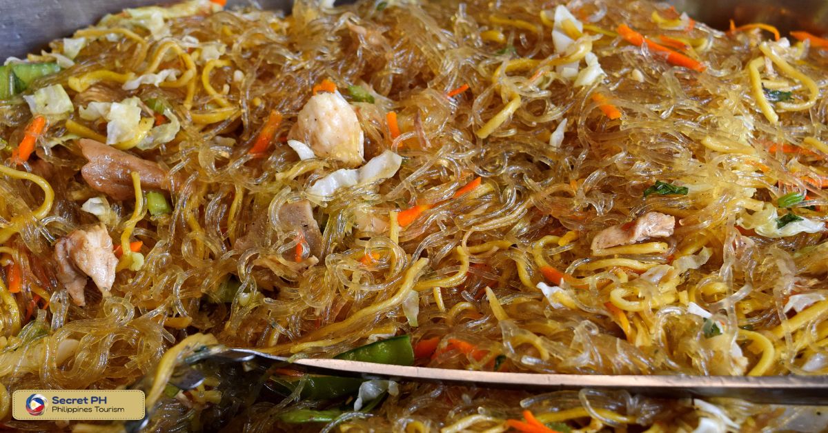 Sotanghon Guisado