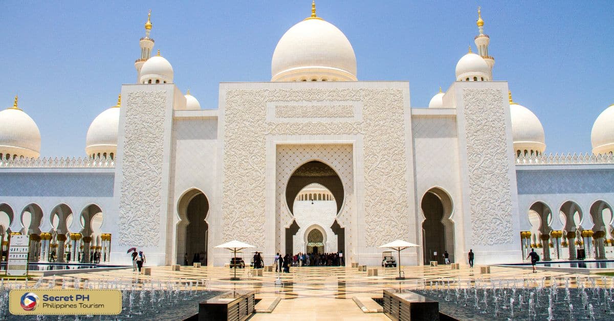 The Golden Mosque (Masjid Al-Dahab)