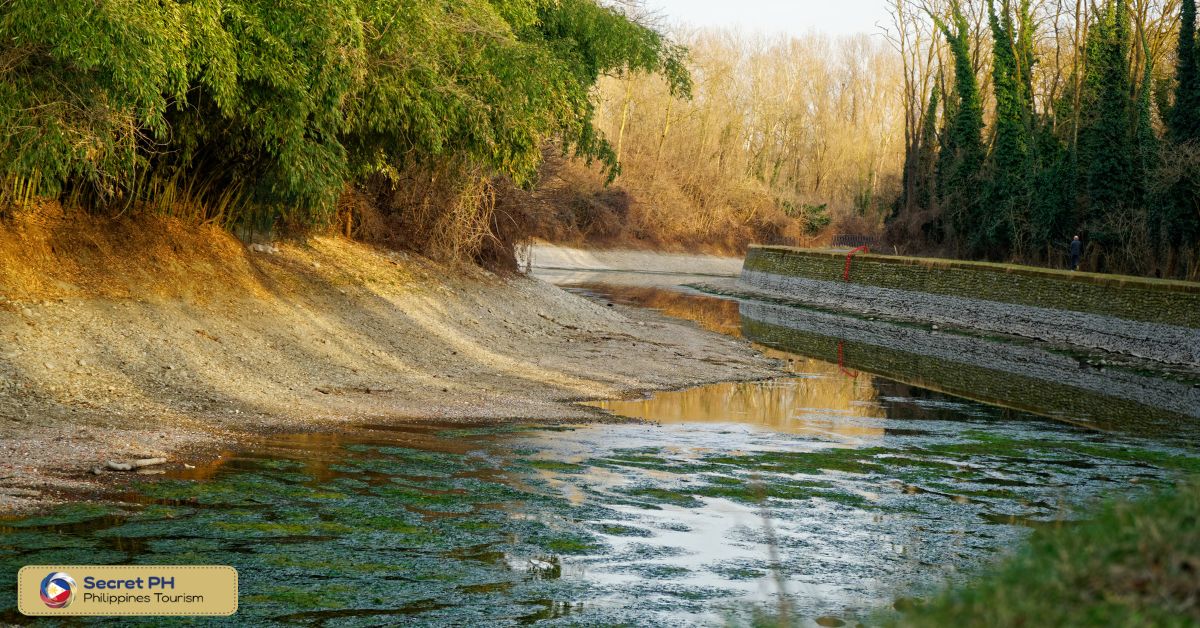 Causes of the dry season