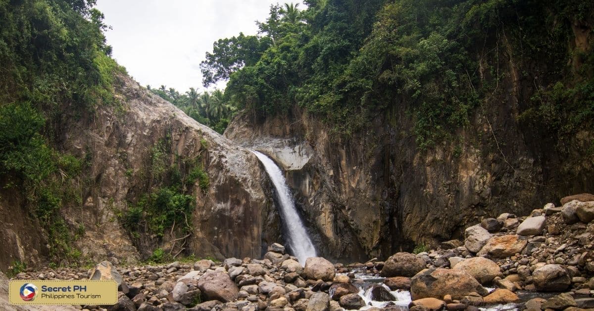 Kipilas Falls