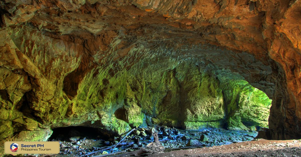 8. Manacota Cave & Underground River