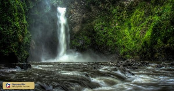 2. Hike to the Palan-Ah Falls